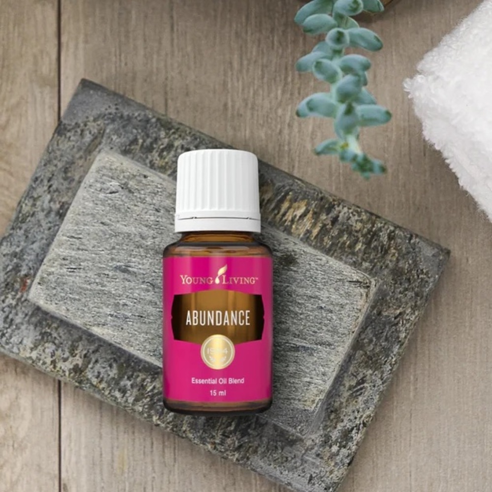 15 ml Abundance essential oil